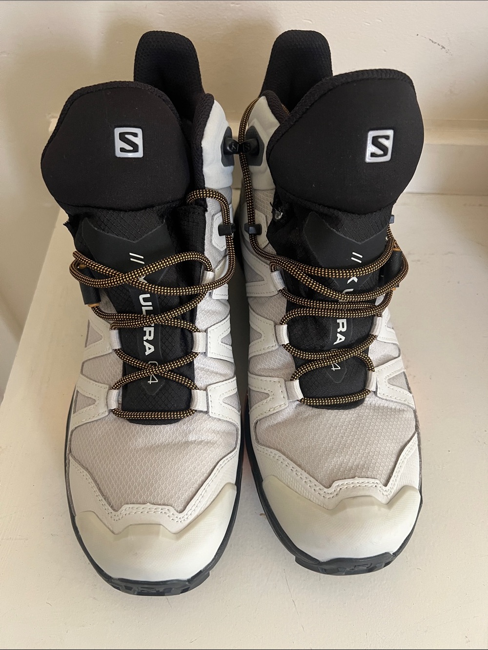 Salomon Men’s Ultra Trail Shoes — White with Black Accents-like new, never worn